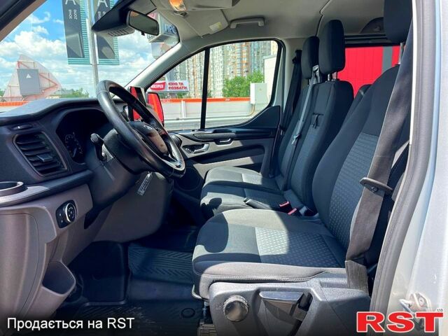 Серый Форд Custom, объемом двигателя 2 л и пробегом 195 тыс. км за 22500 $, фото 16 на Automoto.ua