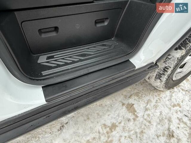 Білий Форд E-Transit, об'ємом двигуна 0 л та пробігом 5 тис. км за 36500 $, фото 32 на Automoto.ua
