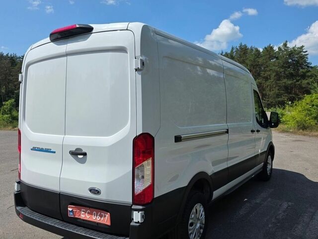 Белый Форд E-Transit, объемом двигателя 0 л и пробегом 6 тыс. км за 32500 $, фото 3 на Automoto.ua