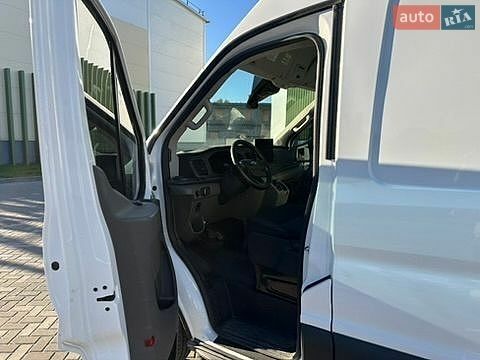 Білий Форд E-Transit, об'ємом двигуна 0 л та пробігом 94 тис. км за 34900 $, фото 22 на Automoto.ua
