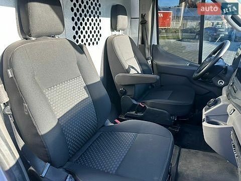 Білий Форд E-Transit, об'ємом двигуна 0 л та пробігом 94 тис. км за 34900 $, фото 17 на Automoto.ua
