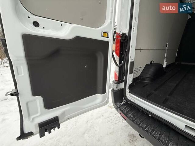 Білий Форд E-Transit, об'ємом двигуна 0 л та пробігом 5 тис. км за 36500 $, фото 44 на Automoto.ua