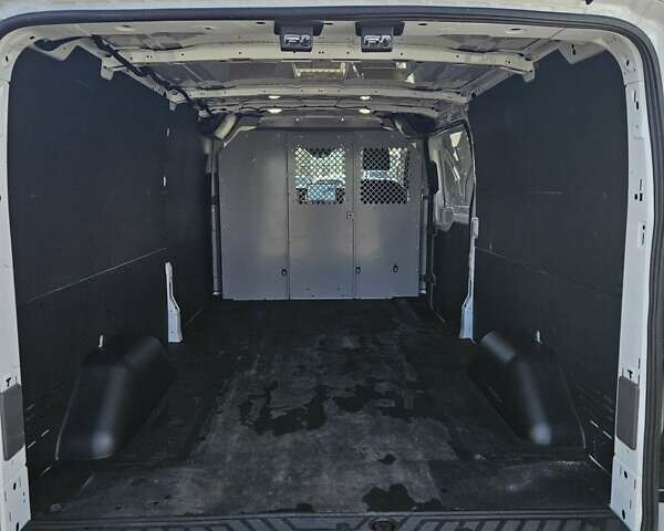 Білий Форд E-Transit, об'ємом двигуна 0 л та пробігом 74 тис. км за 31000 $, фото 20 на Automoto.ua