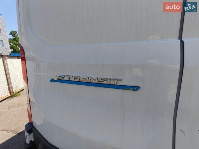 Білий Форд E-Transit, об'ємом двигуна 0 л та пробігом 75 тис. км за 38999 $, фото 5 на Automoto.ua