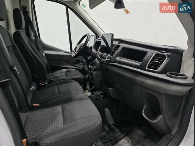 Белый Форд E-Transit, объемом двигателя 0 л и пробегом 54 тыс. км за 29500 $, фото 4 на Automoto.ua