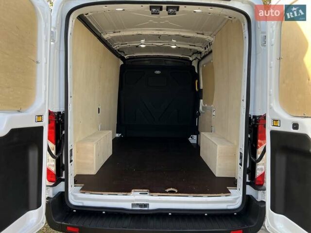 Белый Форд E-Transit, объемом двигателя 0 л и пробегом 26 тыс. км за 32999 $, фото 31 на Automoto.ua
