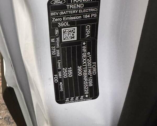 Белый Форд E-Transit, объемом двигателя 0 л и пробегом 31 тыс. км за 38500 $, фото 7 на Automoto.ua