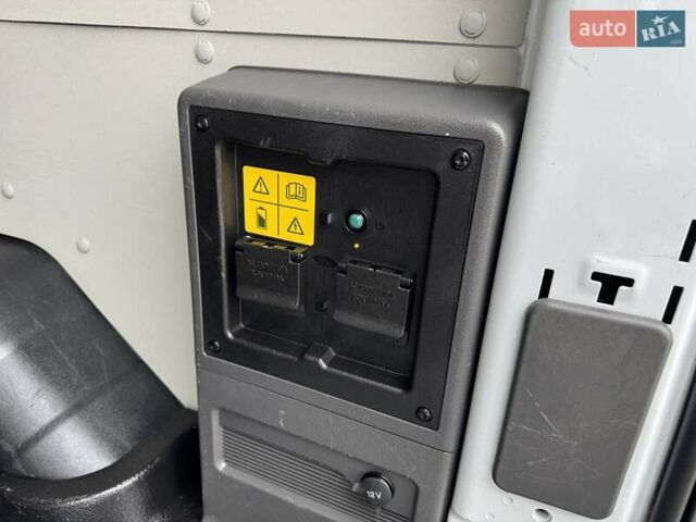 Белый Форд E-Transit, объемом двигателя 0 л и пробегом 9 тыс. км за 39900 $, фото 29 на Automoto.ua