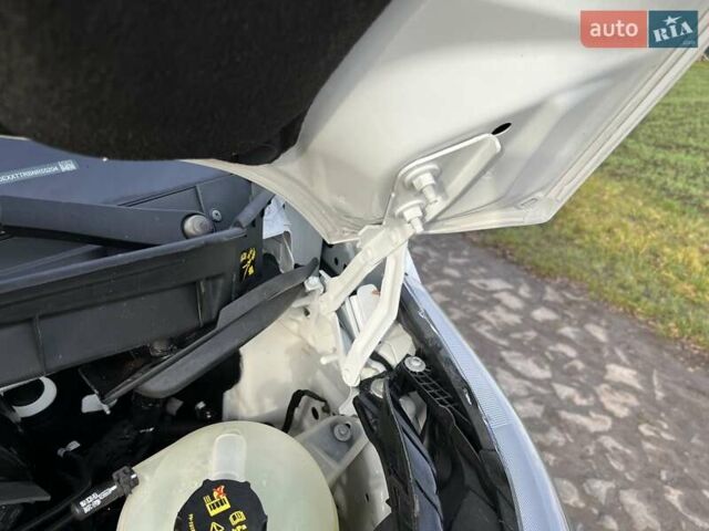 Белый Форд E-Transit, объемом двигателя 0 л и пробегом 30 тыс. км за 31999 $, фото 24 на Automoto.ua