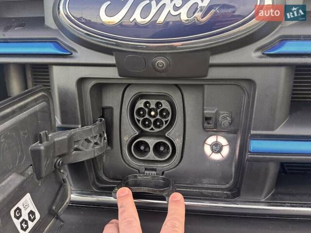 Белый Форд E-Transit, объемом двигателя 0 л и пробегом 37 тыс. км за 35500 $, фото 12 на Automoto.ua