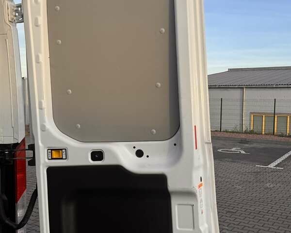 Белый Форд E-Transit, объемом двигателя 0 л и пробегом 37 тыс. км за 35500 $, фото 32 на Automoto.ua