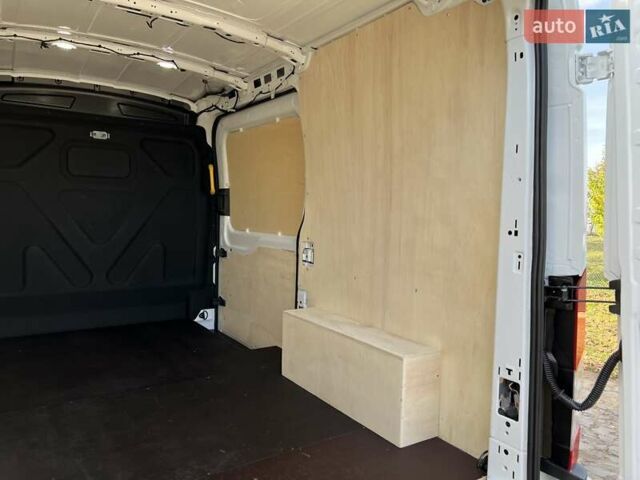 Белый Форд E-Transit, объемом двигателя 0 л и пробегом 26 тыс. км за 32999 $, фото 32 на Automoto.ua
