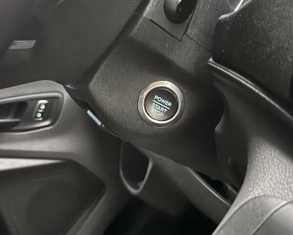 Белый Форд E-Transit, объемом двигателя 0 л и пробегом 31 тыс. км за 38500 $, фото 4 на Automoto.ua