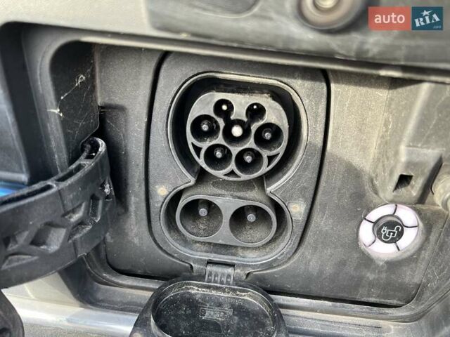 Белый Форд E-Transit, объемом двигателя 0 л и пробегом 30 тыс. км за 31999 $, фото 21 на Automoto.ua