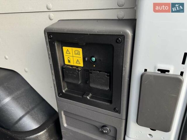 Белый Форд E-Transit, объемом двигателя 0 л и пробегом 12 тыс. км за 39900 $, фото 14 на Automoto.ua