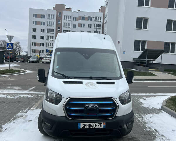 Белый Форд E-Transit, объемом двигателя 0 л и пробегом 89 тыс. км за 35500 $, фото 2 на Automoto.ua