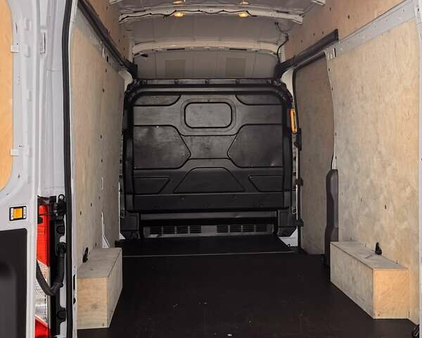 Белый Форд E-Transit, объемом двигателя 0 л и пробегом 31 тыс. км за 38500 $, фото 24 на Automoto.ua