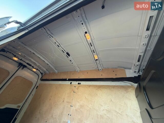 Белый Форд E-Transit, объемом двигателя 0 л и пробегом 24 тыс. км за 38300 $, фото 59 на Automoto.ua