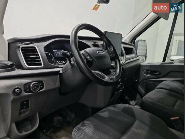 Белый Форд E-Transit, объемом двигателя 0 л и пробегом 54 тыс. км за 29500 $, фото 5 на Automoto.ua