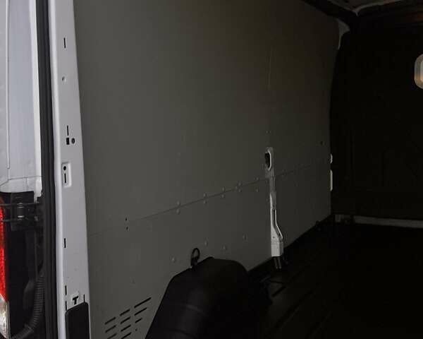 Белый Форд E-Transit, объемом двигателя 0 л и пробегом 37 тыс. км за 35500 $, фото 31 на Automoto.ua