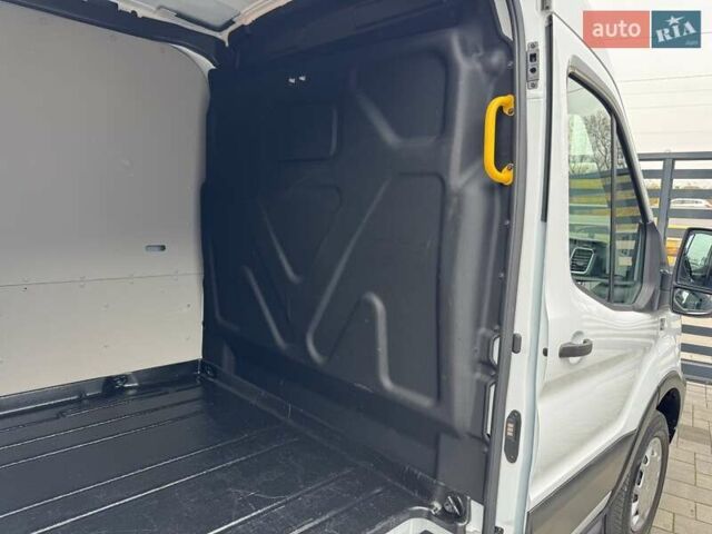 Белый Форд E-Transit, объемом двигателя 0 л и пробегом 9 тыс. км за 39900 $, фото 32 на Automoto.ua