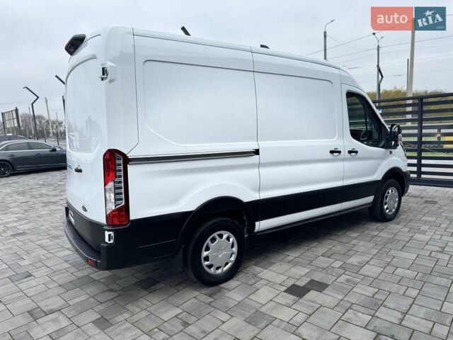 Белый Форд E-Transit, объемом двигателя 0 л и пробегом 9 тыс. км за 39900 $, фото 2 на Automoto.ua