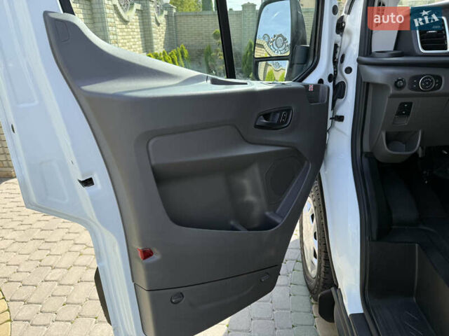 Белый Форд E-Transit, объемом двигателя 0 л и пробегом 40 тыс. км за 33000 $, фото 27 на Automoto.ua