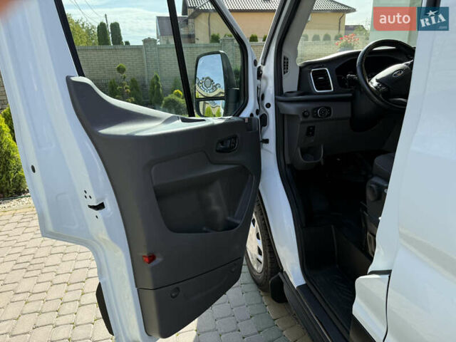 Белый Форд E-Transit, объемом двигателя 0 л и пробегом 40 тыс. км за 33000 $, фото 26 на Automoto.ua