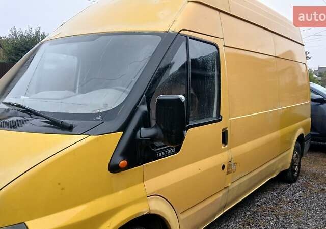 Жовтий Форд E-Transit Courier, об'ємом двигуна 0 л та пробігом 203 тис. км за 5000 $, фото 1 на Automoto.ua