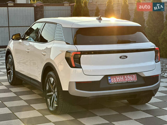 Белый Форд Explorer EV, объемом двигателя 0 л и пробегом 5 тыс. км за 38000 $, фото 23 на Automoto.ua