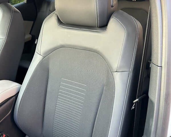 Белый Форд Explorer EV, объемом двигателя 0 л и пробегом 5 тыс. км за 38000 $, фото 33 на Automoto.ua