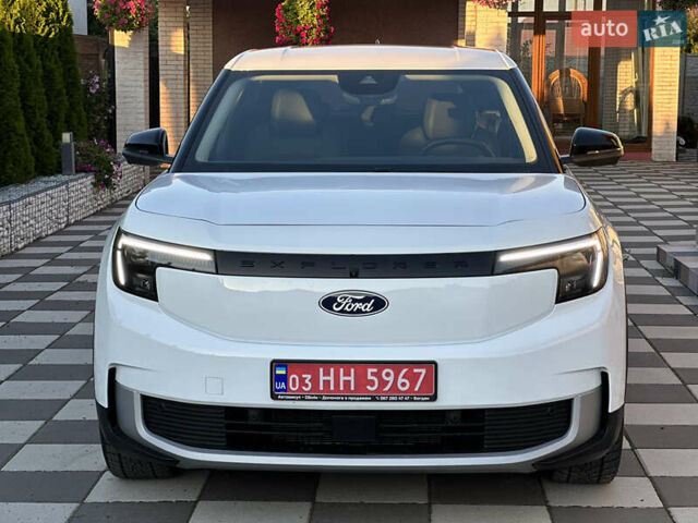 Белый Форд Explorer EV, объемом двигателя 0 л и пробегом 5 тыс. км за 38000 $, фото 13 на Automoto.ua