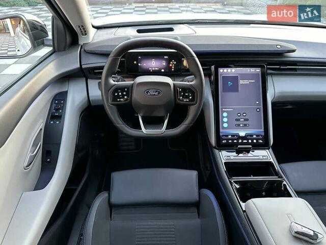 Белый Форд Explorer EV, объемом двигателя 0 л и пробегом 5 тыс. км за 38000 $, фото 75 на Automoto.ua