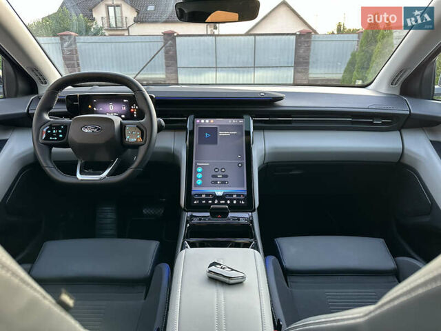 Белый Форд Explorer EV, объемом двигателя 0 л и пробегом 5 тыс. км за 38000 $, фото 74 на Automoto.ua