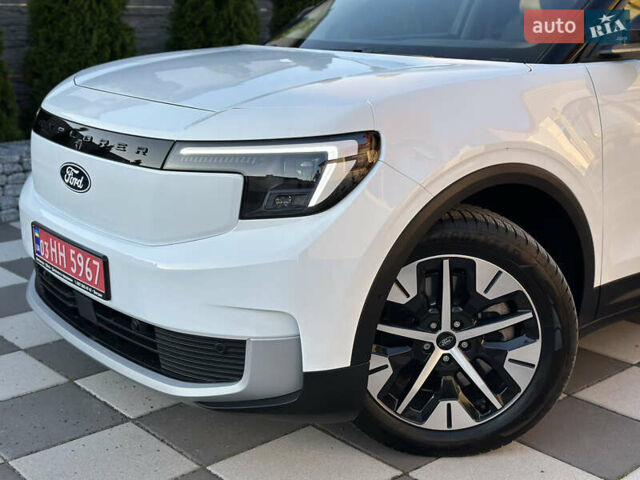 Белый Форд Explorer EV, объемом двигателя 0 л и пробегом 5 тыс. км за 38000 $, фото 10 на Automoto.ua
