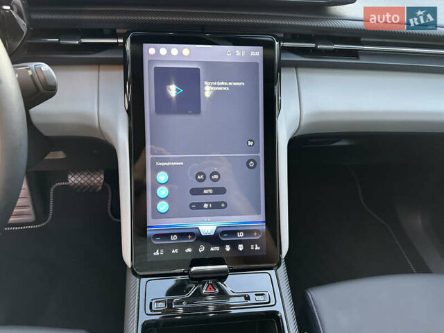 Белый Форд Explorer EV, объемом двигателя 0 л и пробегом 5 тыс. км за 38000 $, фото 77 на Automoto.ua