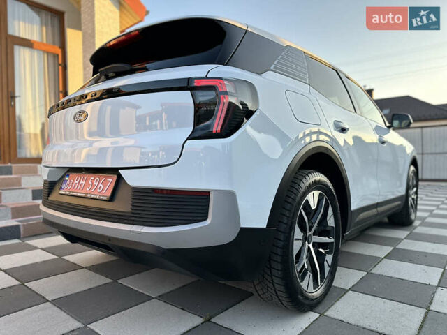 Белый Форд Explorer EV, объемом двигателя 0 л и пробегом 5 тыс. км за 38000 $, фото 18 на Automoto.ua