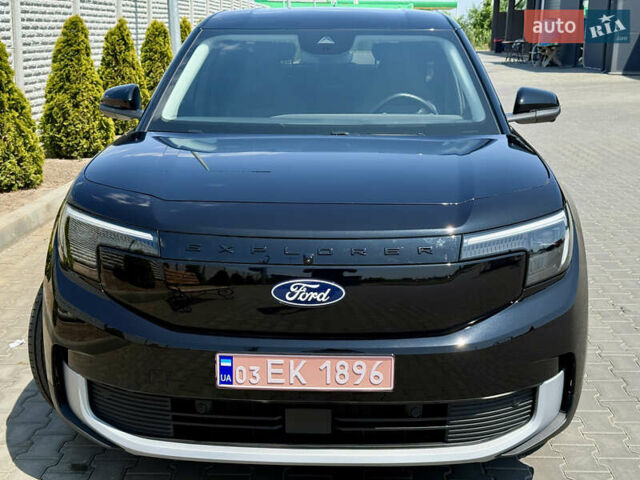 Черный Форд Explorer EV, объемом двигателя 0 л и пробегом 1 тыс. км за 34999 $, фото 7 на Automoto.ua