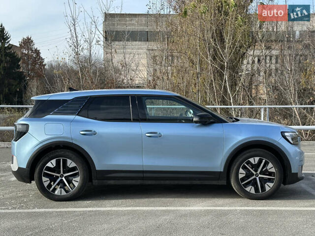 Синий Форд Explorer EV, объемом двигателя 0 л и пробегом 8 тыс. км за 35900 $, фото 2 на Automoto.ua