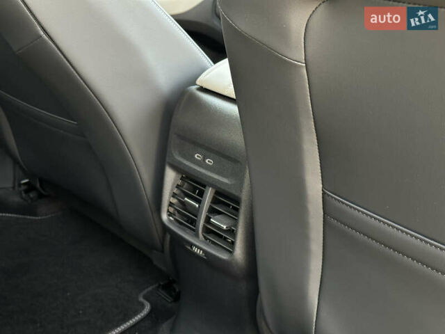 Синий Форд Explorer EV, объемом двигателя 0 л и пробегом 8 тыс. км за 35900 $, фото 36 на Automoto.ua