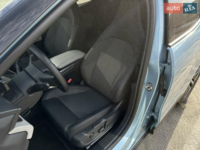 Синий Форд Explorer EV, объемом двигателя 0 л и пробегом 8 тыс. км за 35900 $, фото 19 на Automoto.ua