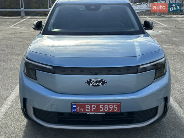 Синий Форд Explorer EV, объемом двигателя 0 л и пробегом 8 тыс. км за 35900 $, фото 1 на Automoto.ua