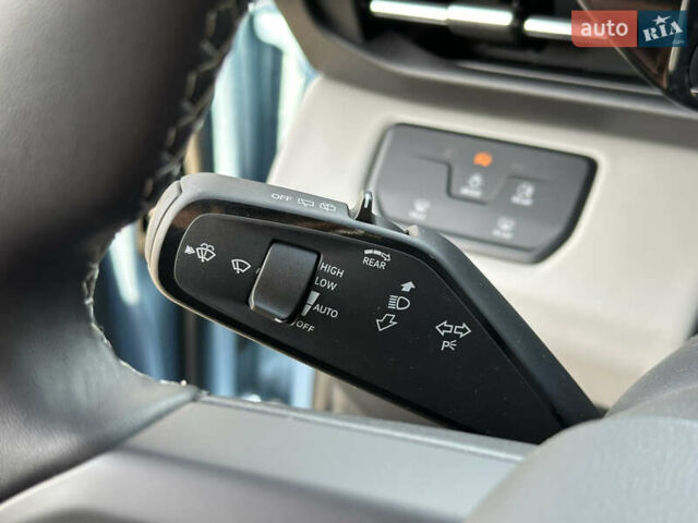 Синий Форд Explorer EV, объемом двигателя 0 л и пробегом 8 тыс. км за 35900 $, фото 29 на Automoto.ua