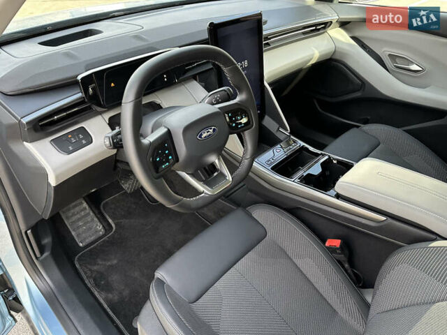 Синий Форд Explorer EV, объемом двигателя 0 л и пробегом 8 тыс. км за 35900 $, фото 23 на Automoto.ua