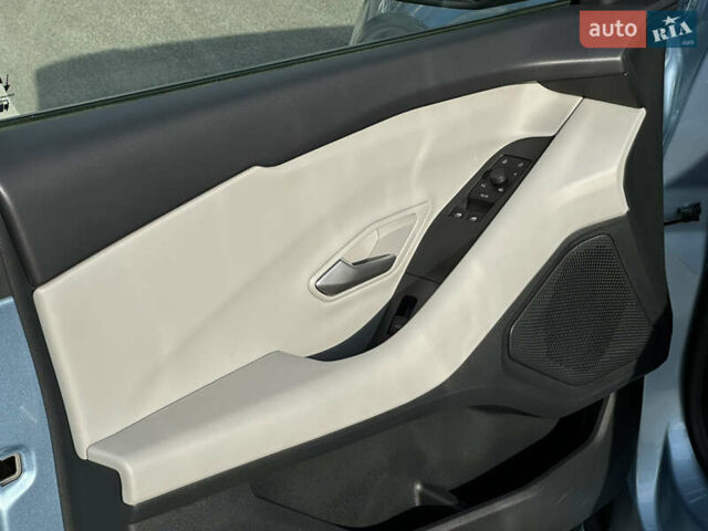 Синий Форд Explorer EV, объемом двигателя 0 л и пробегом 8 тыс. км за 35900 $, фото 17 на Automoto.ua