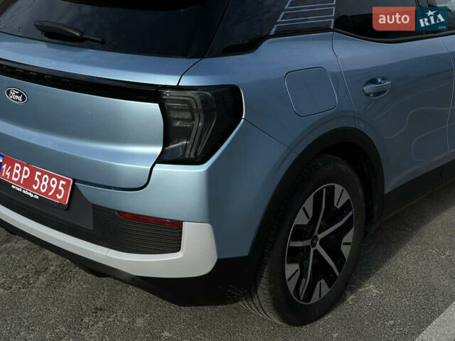 Синий Форд Explorer EV, объемом двигателя 0 л и пробегом 8 тыс. км за 35900 $, фото 4 на Automoto.ua