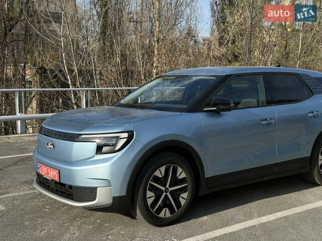 Синий Форд Explorer EV, объемом двигателя 0 л и пробегом 8 тыс. км за 35900 $, фото 6 на Automoto.ua