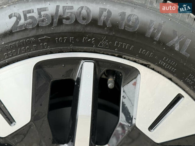 Синій Форд Explorer EV, об'ємом двигуна 0 л та пробігом 6 тис. км за 39999 $, фото 17 на Automoto.ua