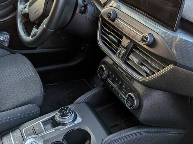 Білий Форд Focus Active, об'ємом двигуна 2 л та пробігом 190 тис. км за 16500 $, фото 21 на Automoto.ua