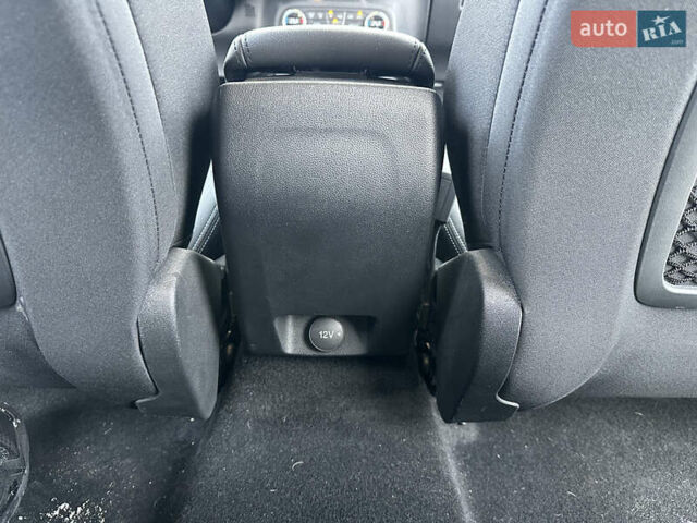 Белый Форд Focus Active, объемом двигателя 1.5 л и пробегом 165 тыс. км за 15200 $, фото 65 на Automoto.ua